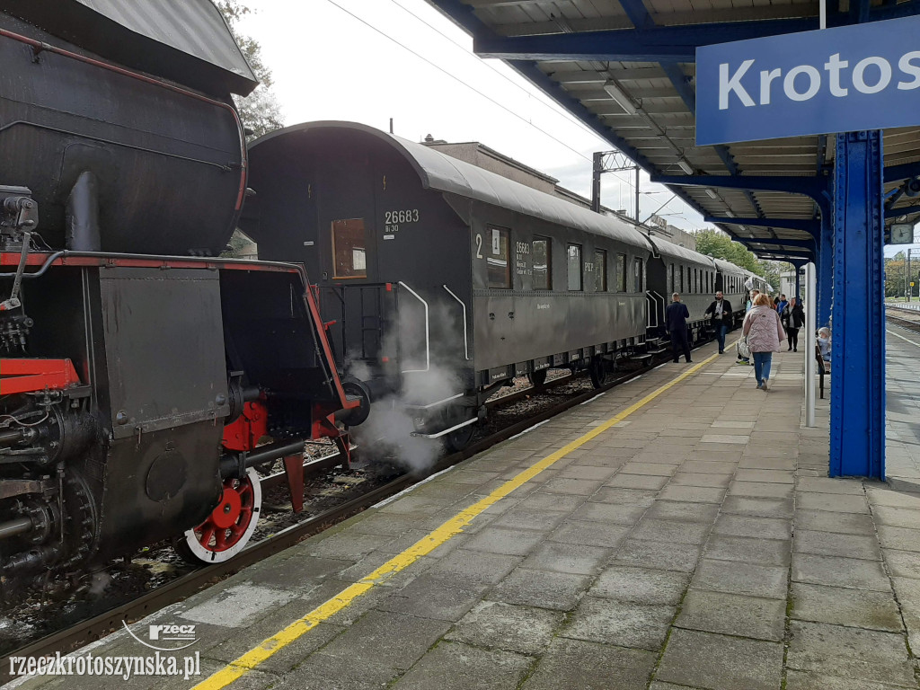 Pociąg retro na krotoszyńskim dworcu