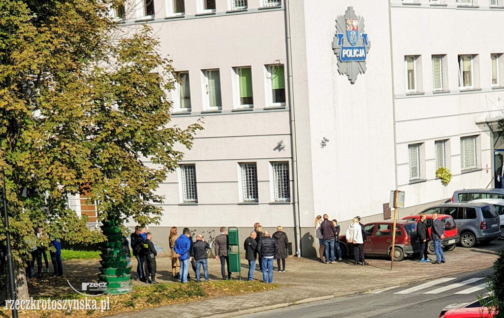 Ewakuacja komendy policji