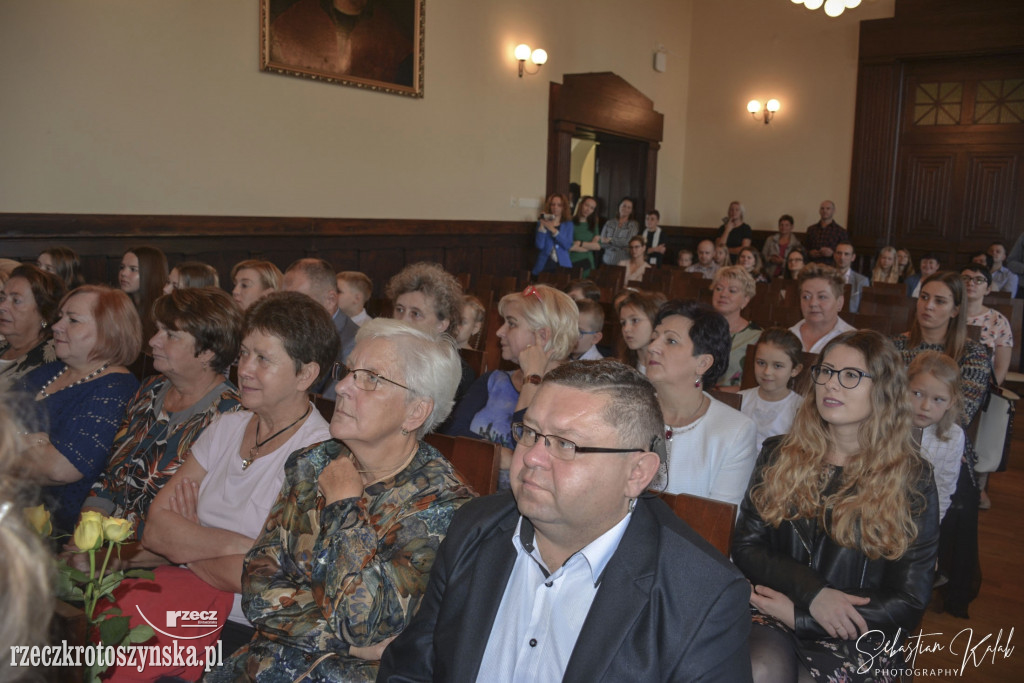 Pasowanie uczniów klas I w piątce