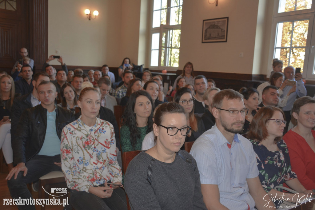 Pasowanie uczniów klas I w piątce