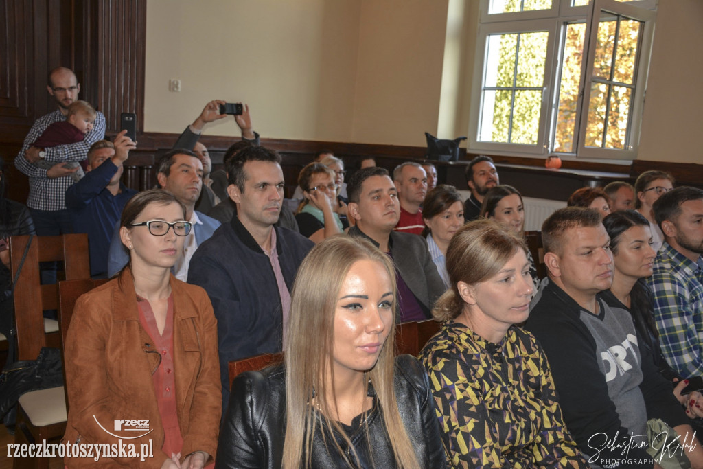 Pasowanie uczniów klas I w piątce