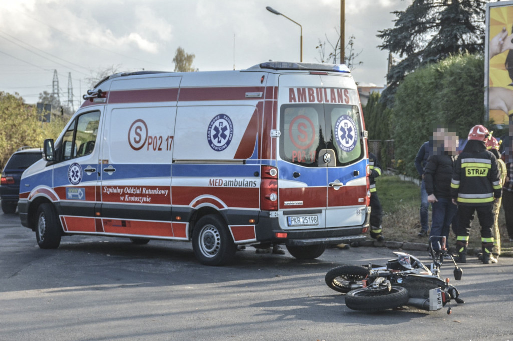 Auto uderzyło w motocykl