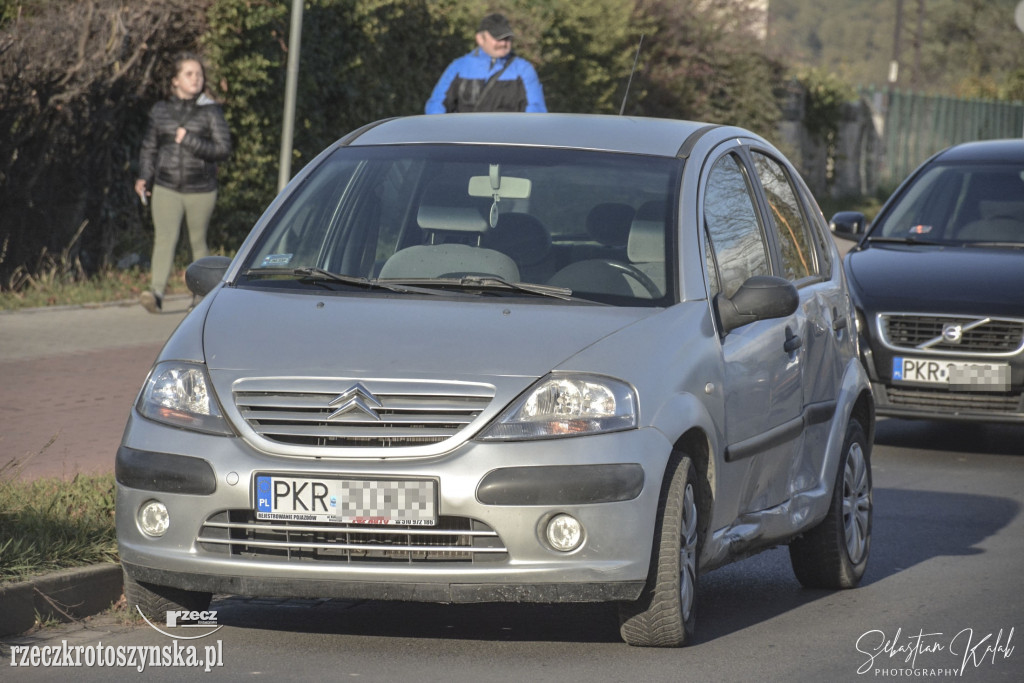 Auto uderzyło w motocykl