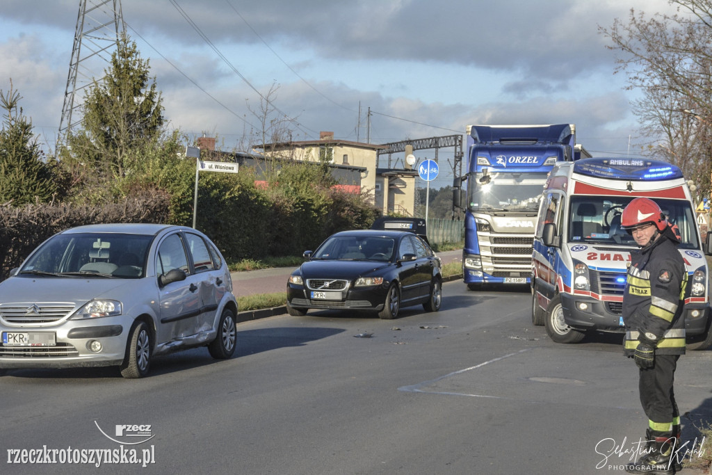 Auto uderzyło w motocykl