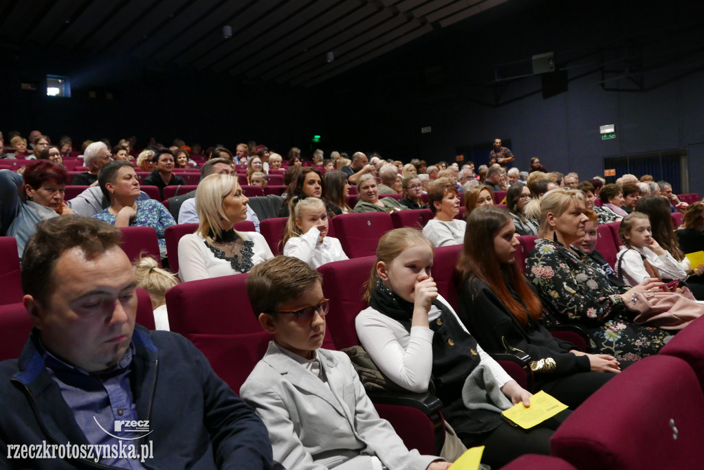 Niezwykły koncert. W piosenkach wspominali wakacje