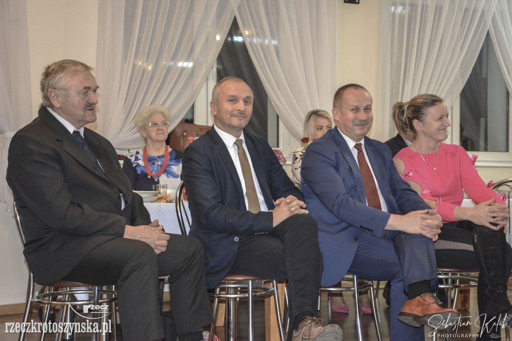 BOŻACIN. 10-lecie koła emerytów świętowali w Andrzejki