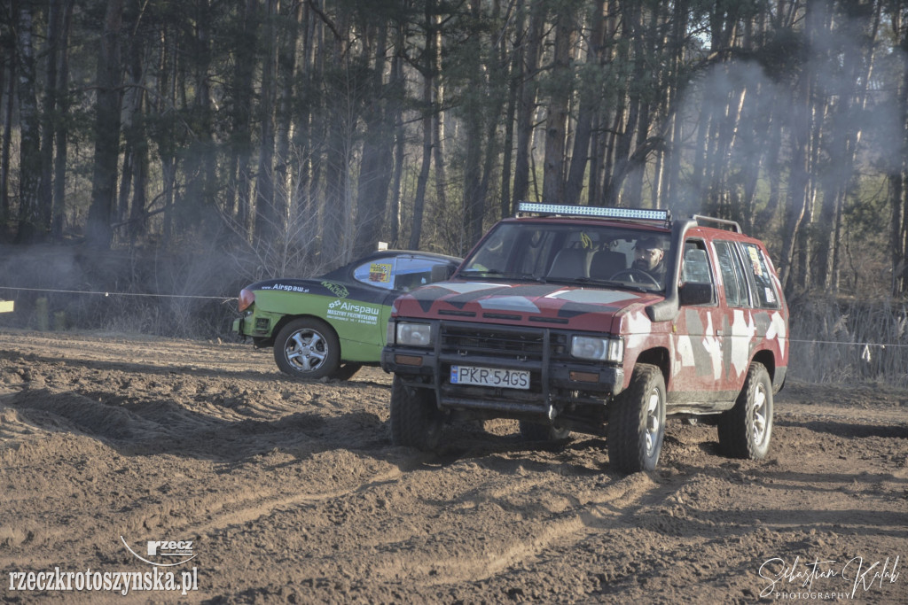 ZDUNY. Wrak race charytatywnie dla chorego Marcelka