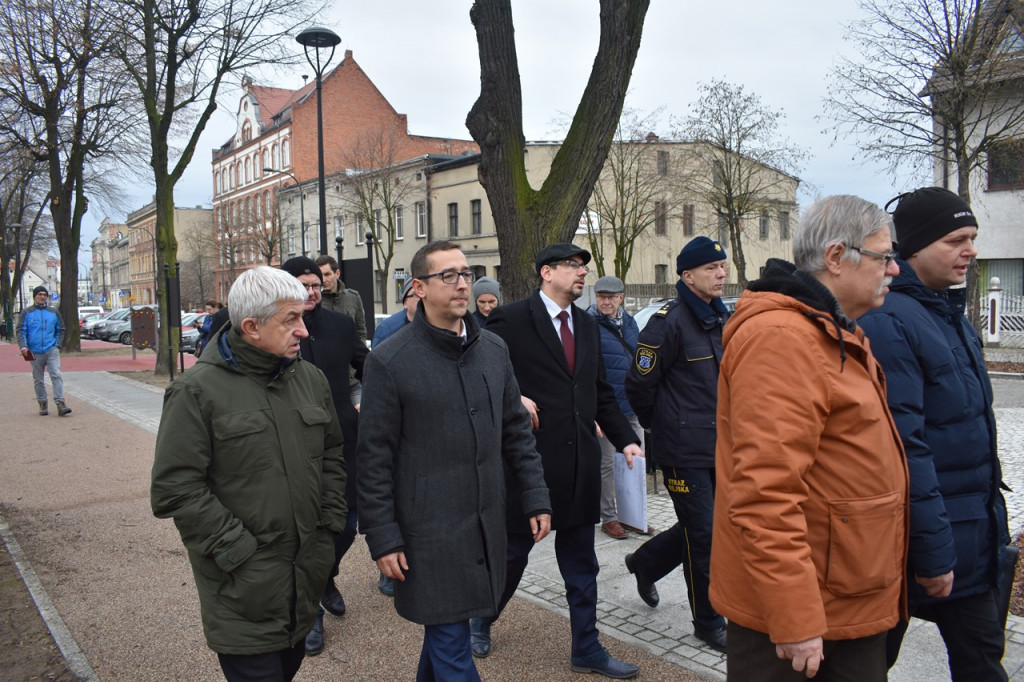 Przekazanie Alei Powstańców Wlkp.