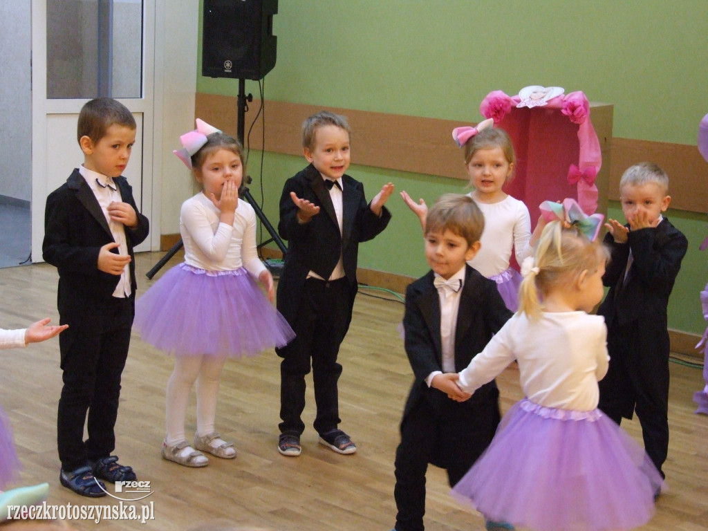 Smerfusie wystąpiły dla babć i dziadków