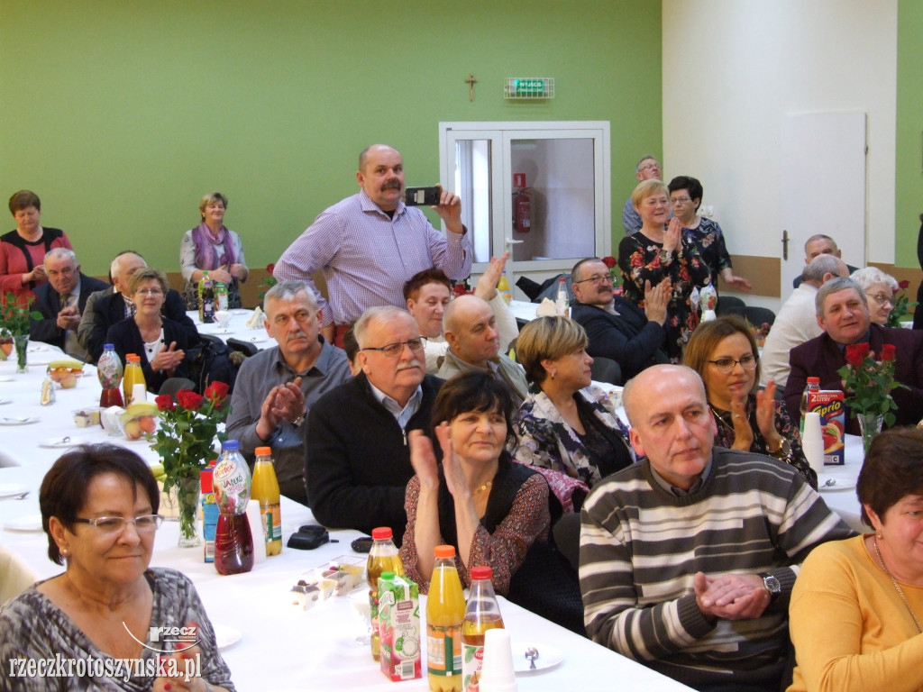 Smerfusie wystąpiły dla babć i dziadków