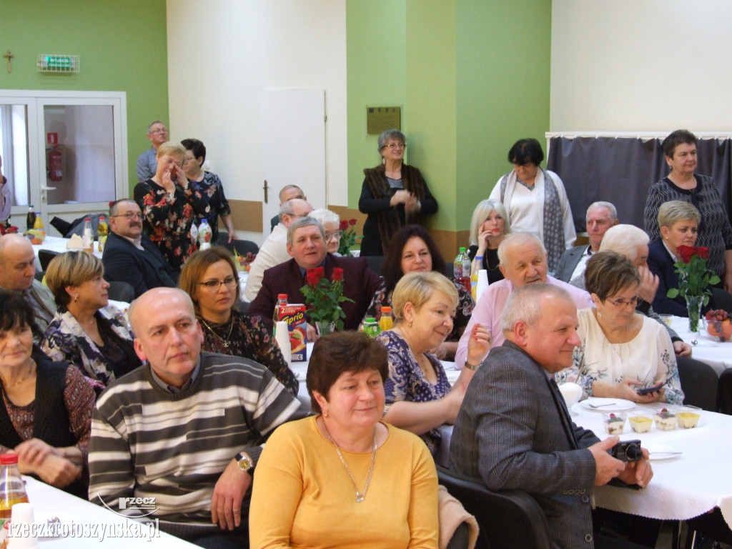 Smerfusie wystąpiły dla babć i dziadków