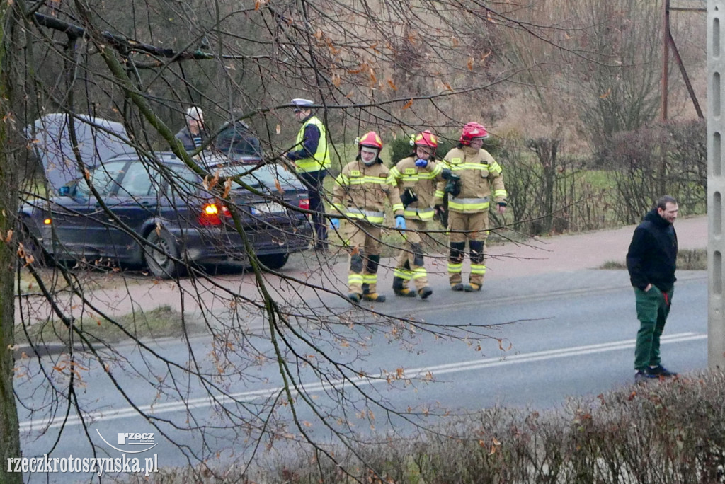 Zderzenie trzech samochodów na ul. Zdunowskiej