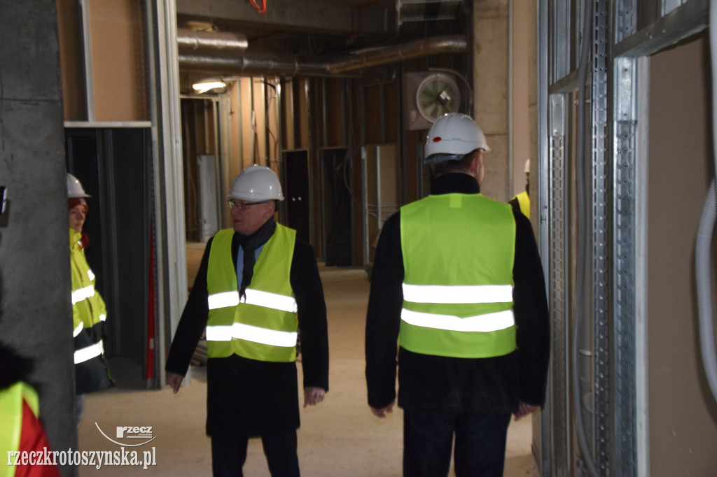Nowe skrzydło szpitala od wewnątrz