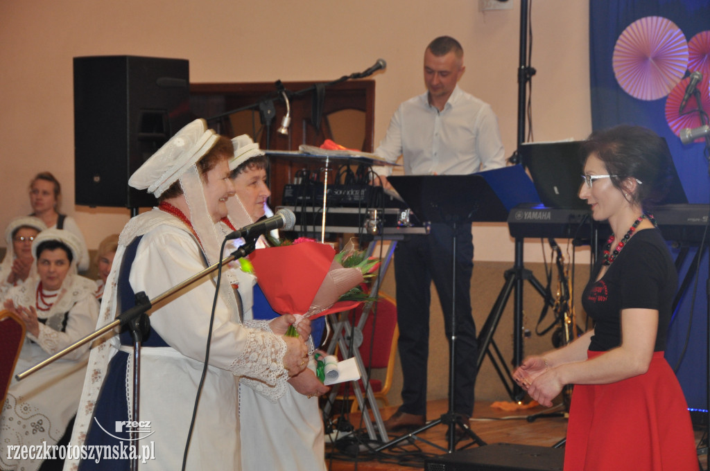 NOWA WIEŚ. Jubileusz 70-lecia Koła Gospodyń Wiejskich