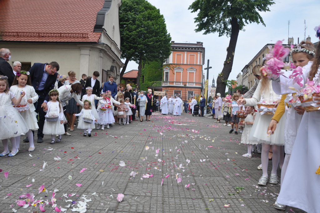 Procesja Bożego Ciała w krotoszyńskiej Bazylice Mniejszej