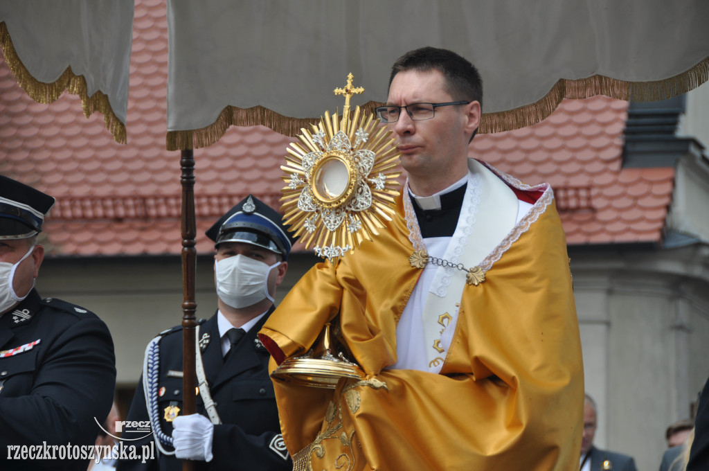 Procesja Bożego Ciała w krotoszyńskiej Bazylice Mniejszej