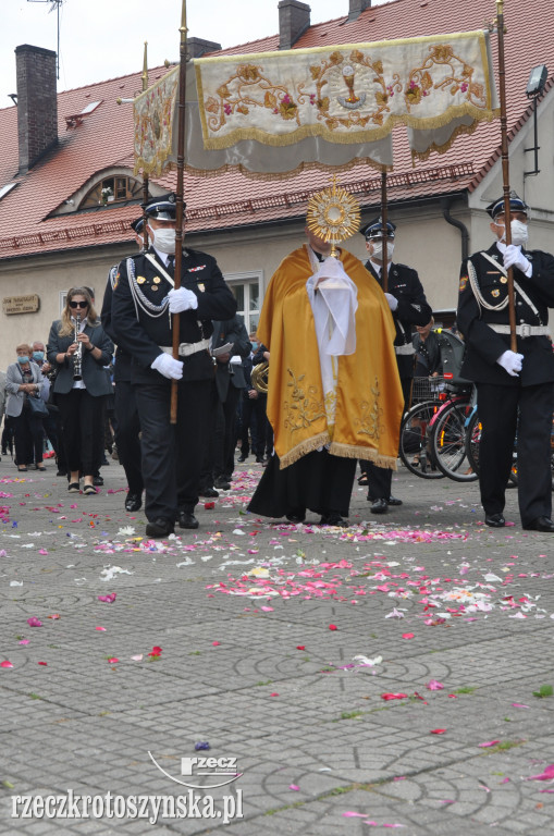 Procesja Bożego Ciała w krotoszyńskiej Bazylice Mniejszej