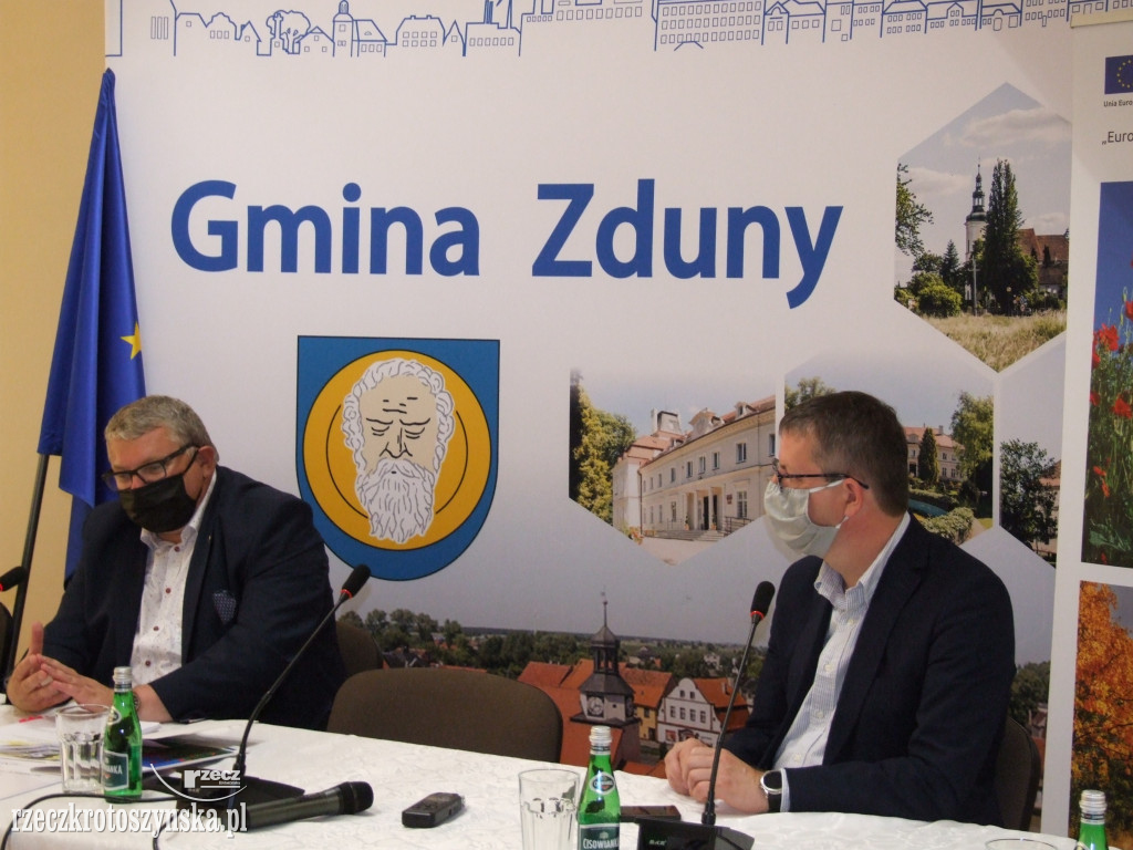Pół miliona dotacji na kanalizację i wodociąg w gminie Zduny