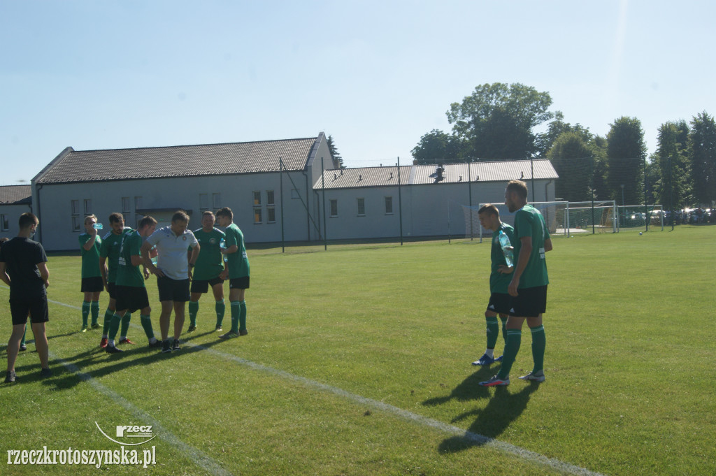 Efektowne zwycięstwa Astry i Piasta na inaugurację sezonu