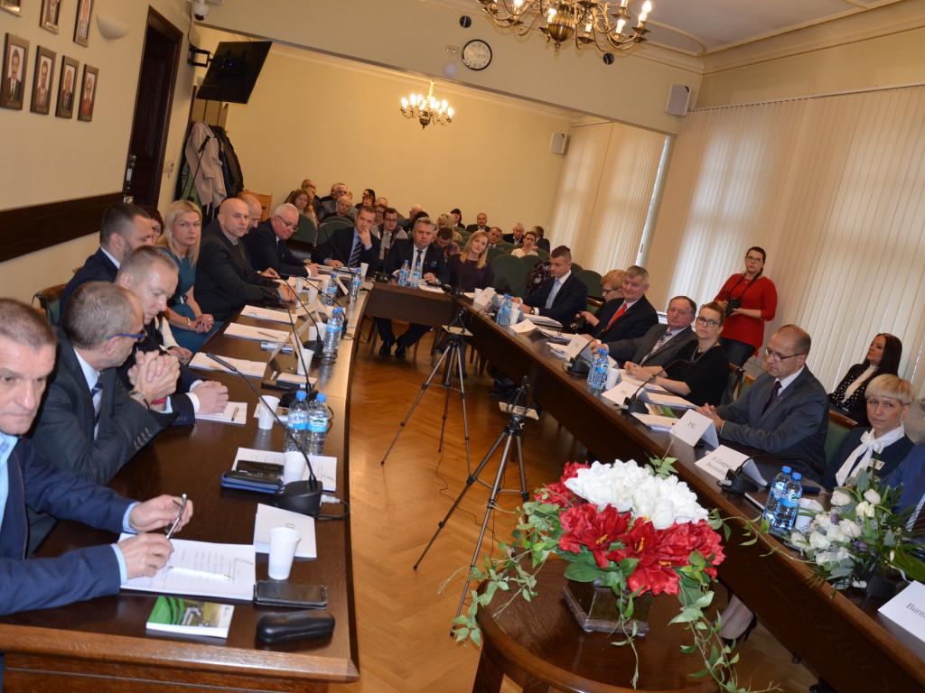 Anna Sikora przewodnicząca krotoszyńskiej rady. Kierzek przepadł