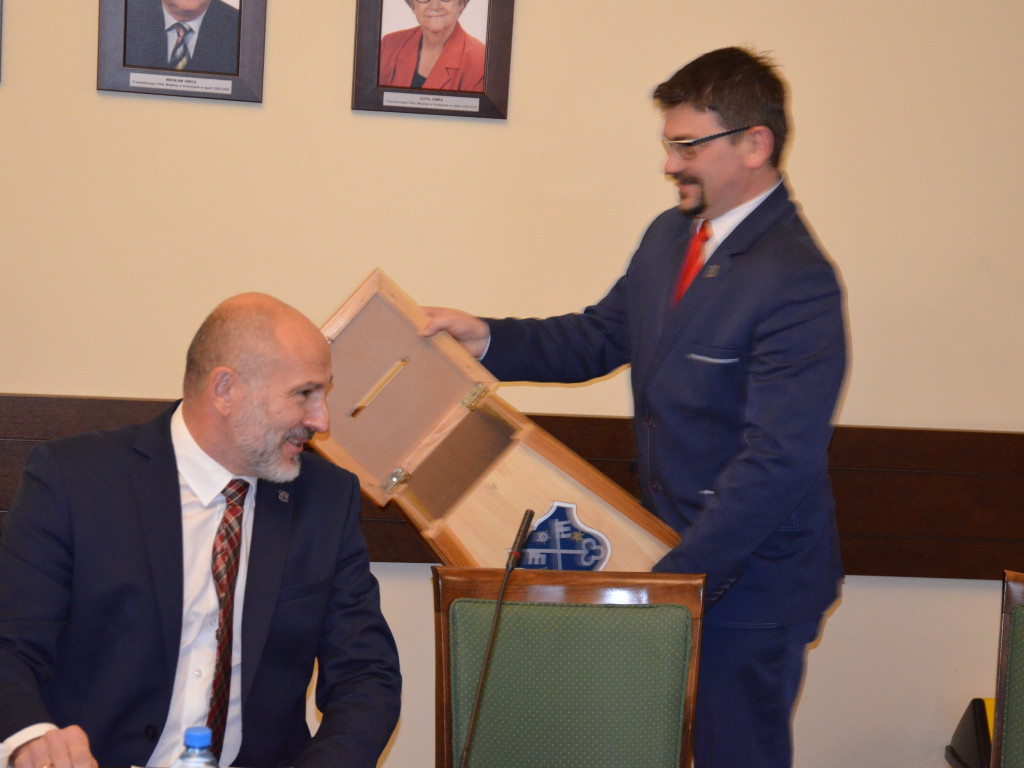 Anna Sikora przewodnicząca krotoszyńskiej rady. Kierzek przepadł