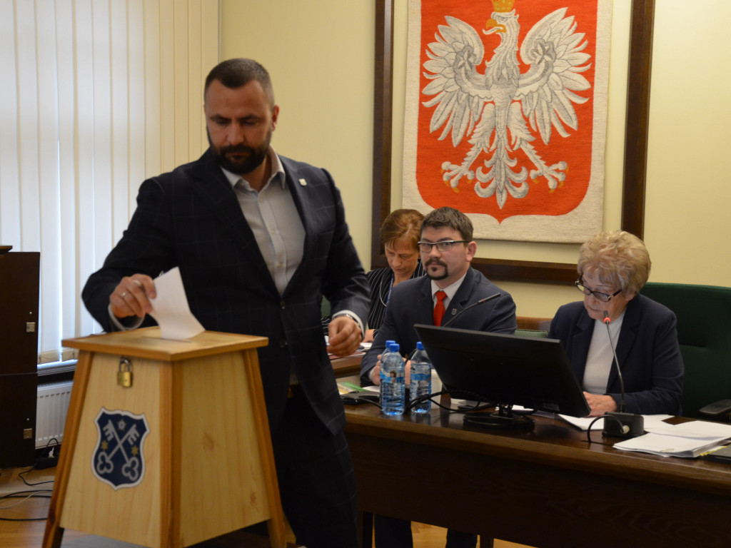 Anna Sikora przewodnicząca krotoszyńskiej rady. Kierzek przepadł