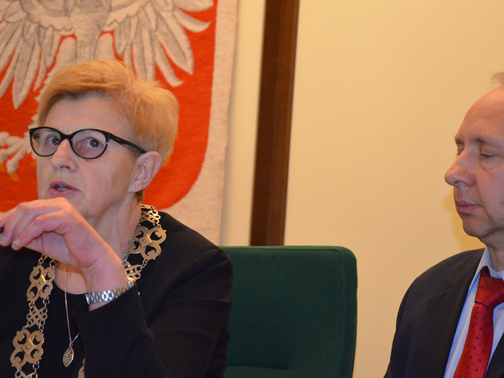 Anna Sikora przewodnicząca krotoszyńskiej rady. Kierzek przepadł