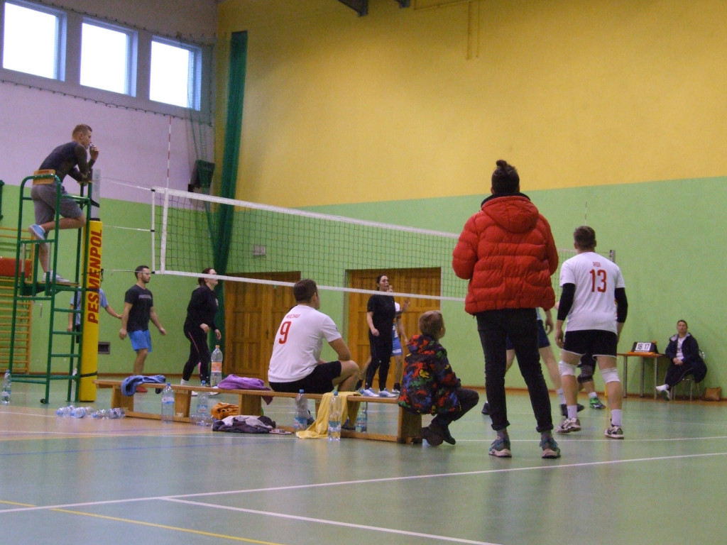 Siatkówka wróciła do Kobylina. Puchar burmistrza dla GOS-u