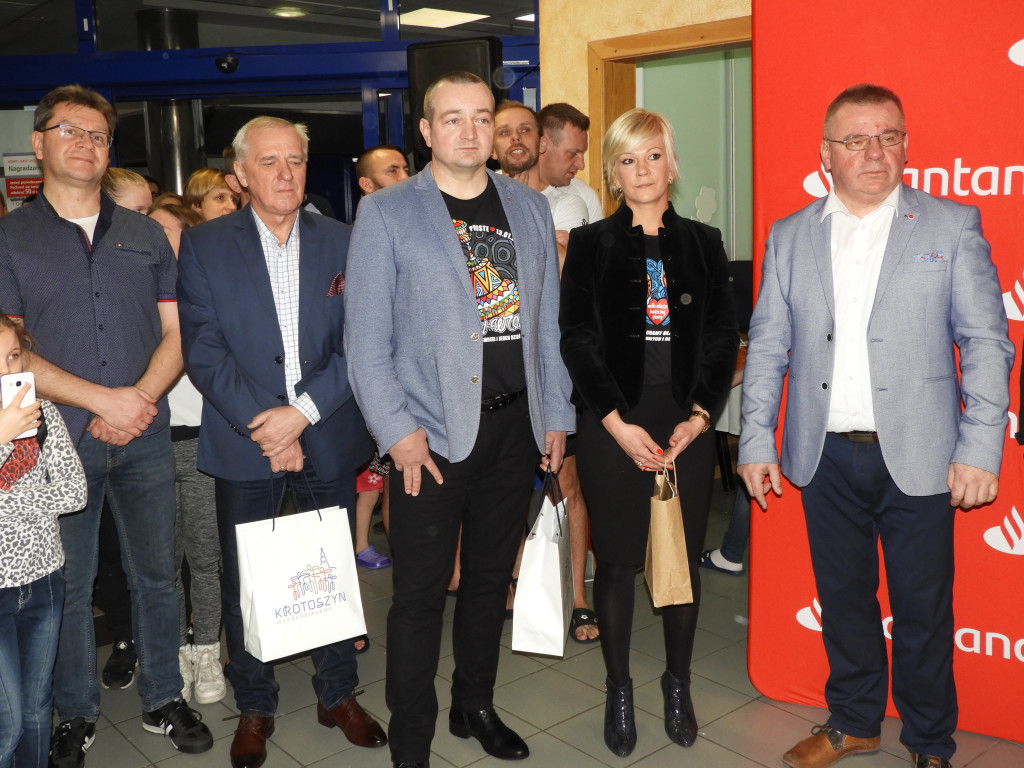 Maraton pływacki na Wodniku z Otylią i Olivierem