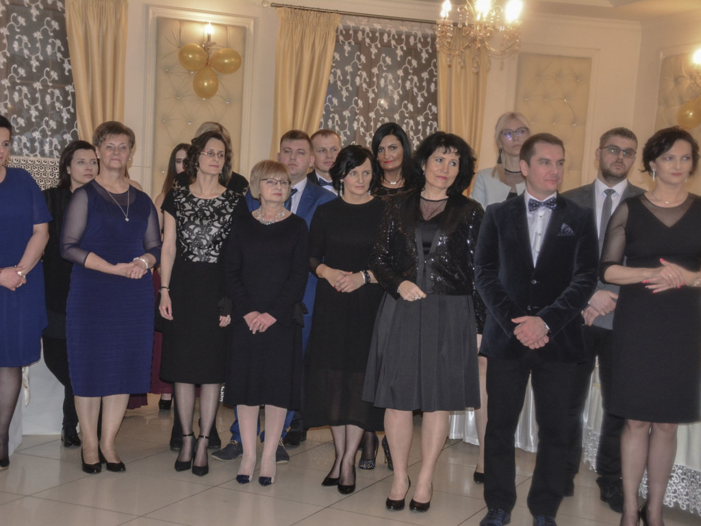 URODA I CZAR. Studniówkowy bal trójki