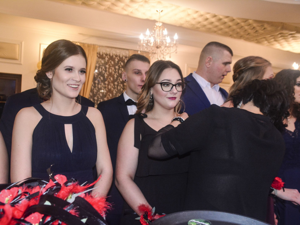 URODA I CZAR. Studniówkowy bal trójki