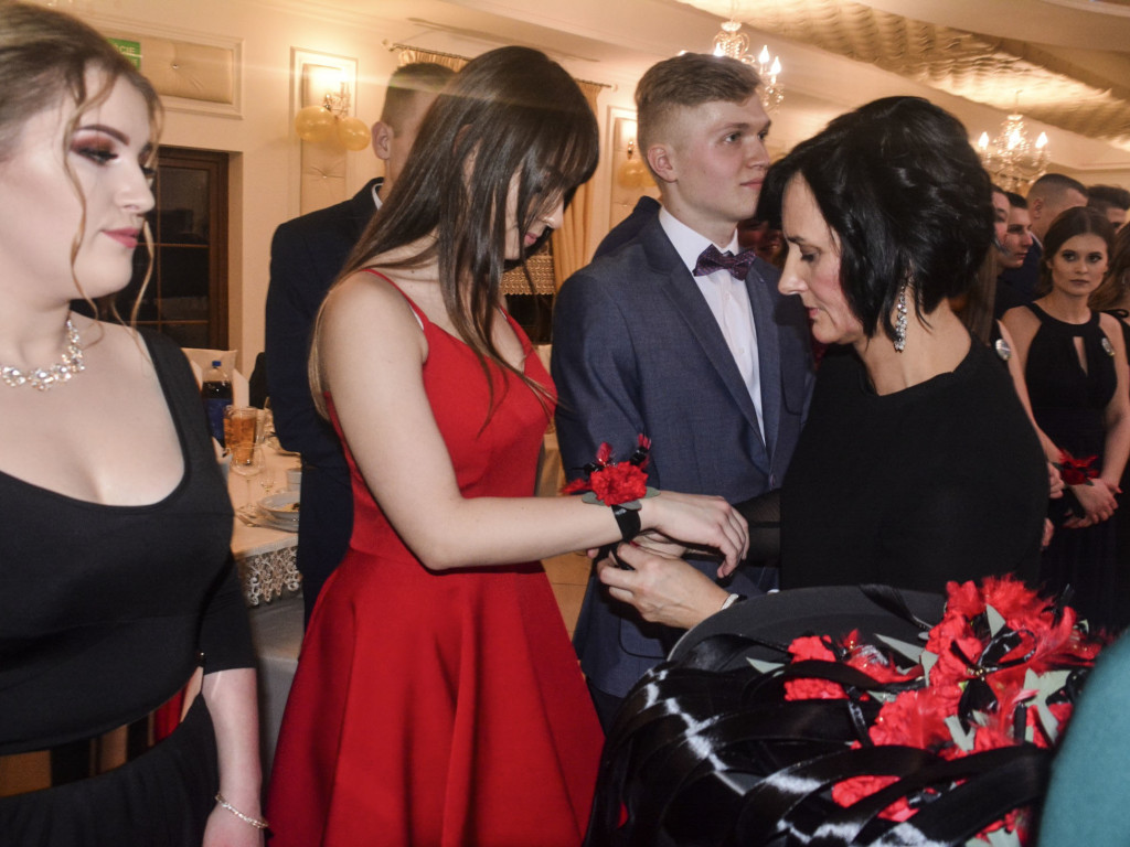 URODA I CZAR. Studniówkowy bal trójki