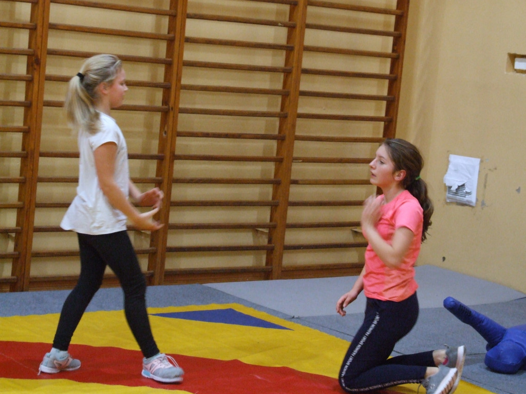 Orpiszew postawił na zapasy dziewcząt