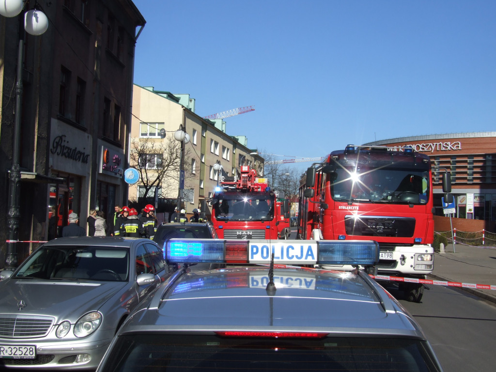 Pożar kamienicy. Sprawcą 13-latek, który podpalił kruchtę kościoła. Czy nie ma na to rady? (ZDJĘCIA)