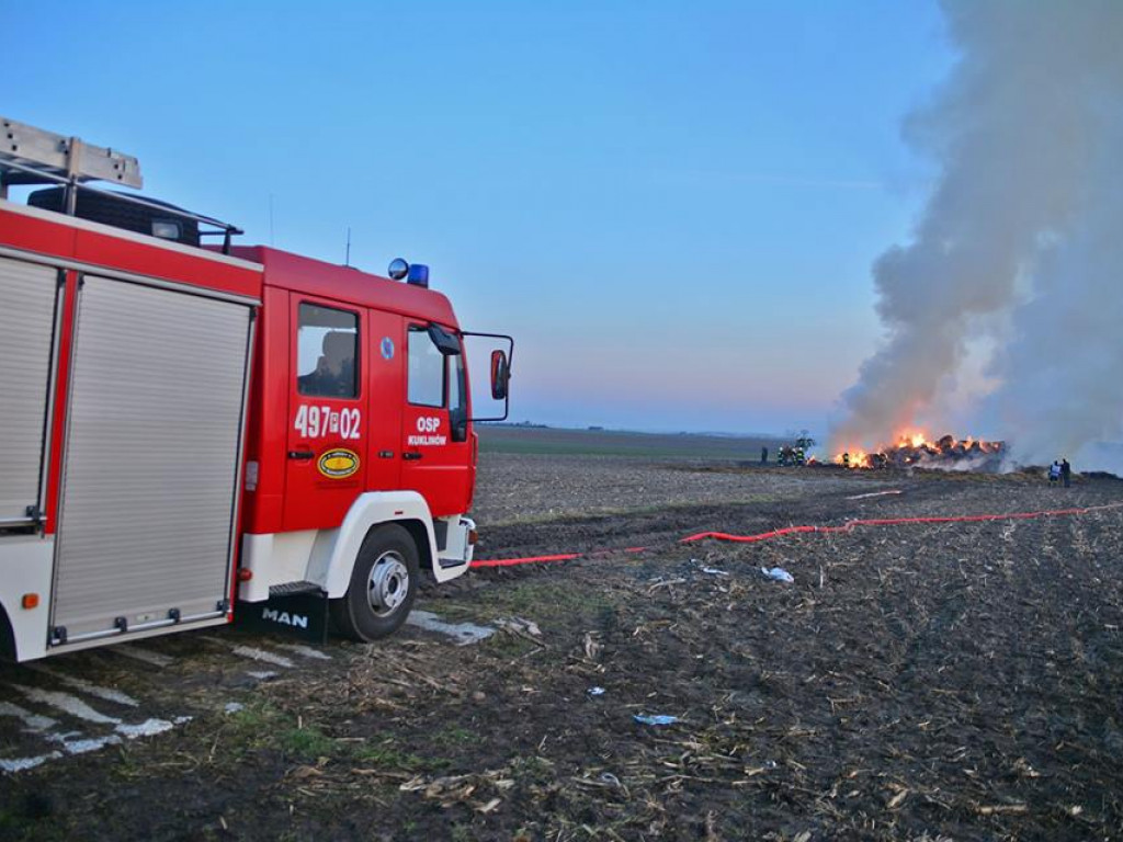 46-latek podpalił stóg słomy
