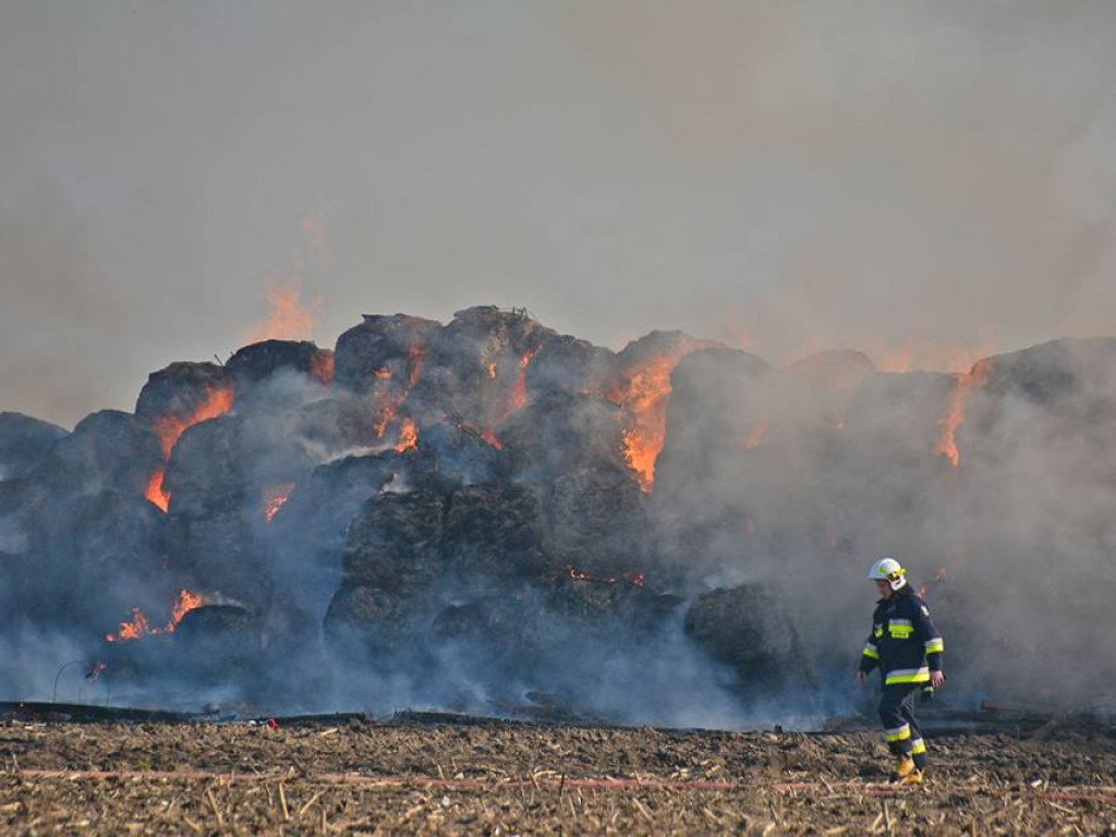 46-latek podpalił stóg słomy