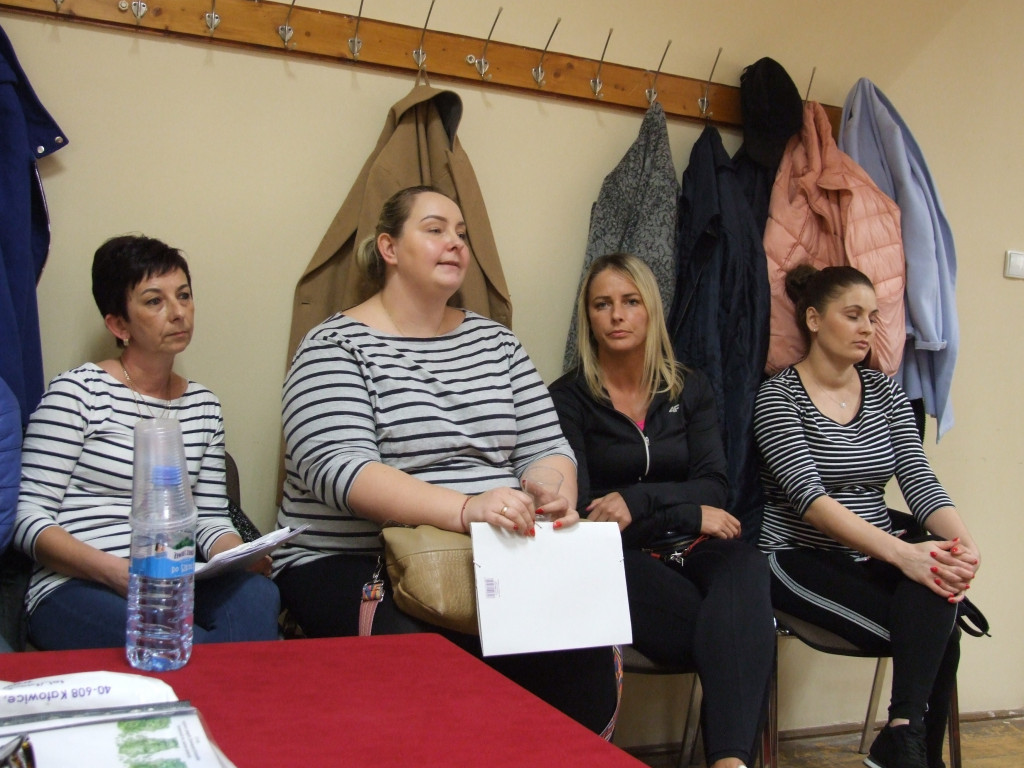 ZDUNY. Mieszkańcy Bursztynowej walczą o lampy