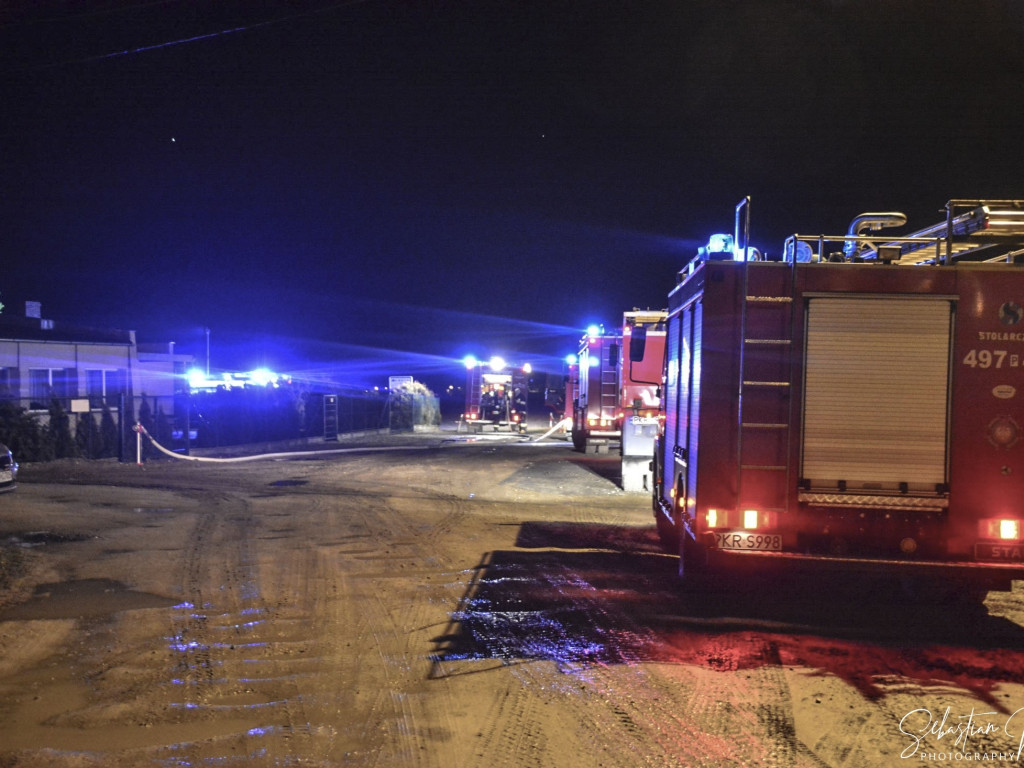 Nocny pożar w stolarni pod Krotoszynem