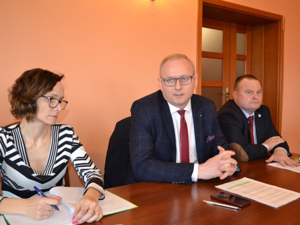 Nowy wóz dla OSP Sulmierzyce? Pomoc oferuje senator Mikołajaczyk
