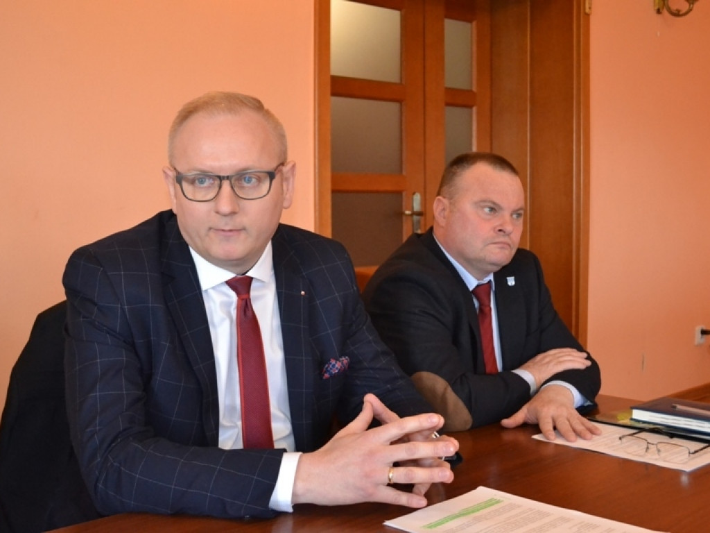 Nowy wóz dla OSP Sulmierzyce? Pomoc oferuje senator Mikołajaczyk