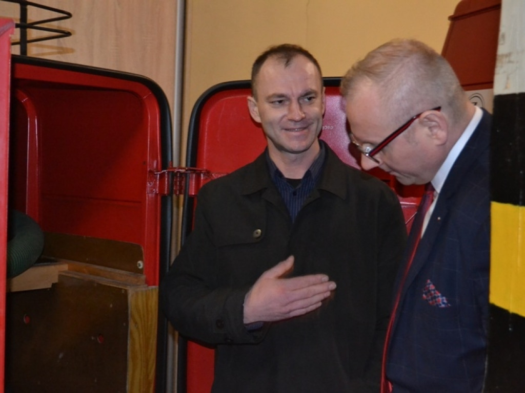 Nowy wóz dla OSP Sulmierzyce? Pomoc oferuje senator Mikołajaczyk
