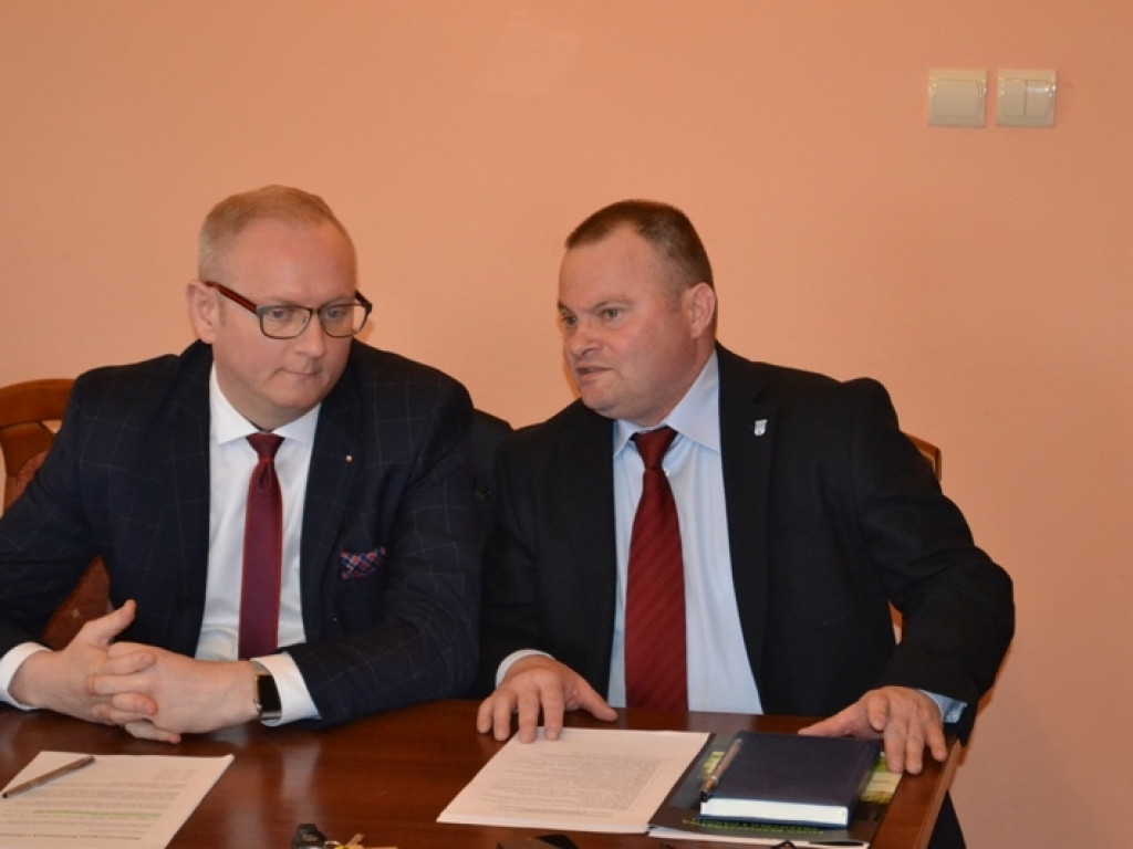 Nowy wóz dla OSP Sulmierzyce? Pomoc oferuje senator Mikołajaczyk