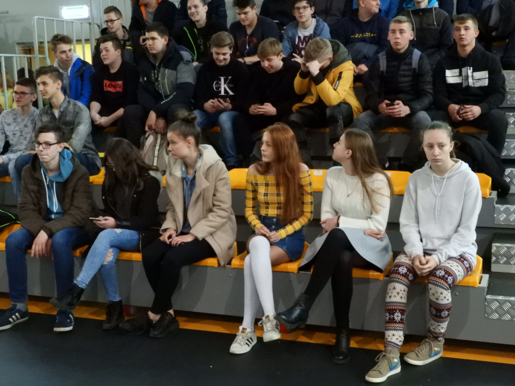 Targi na błysk. Młodzi wybierali swoją przyszłość