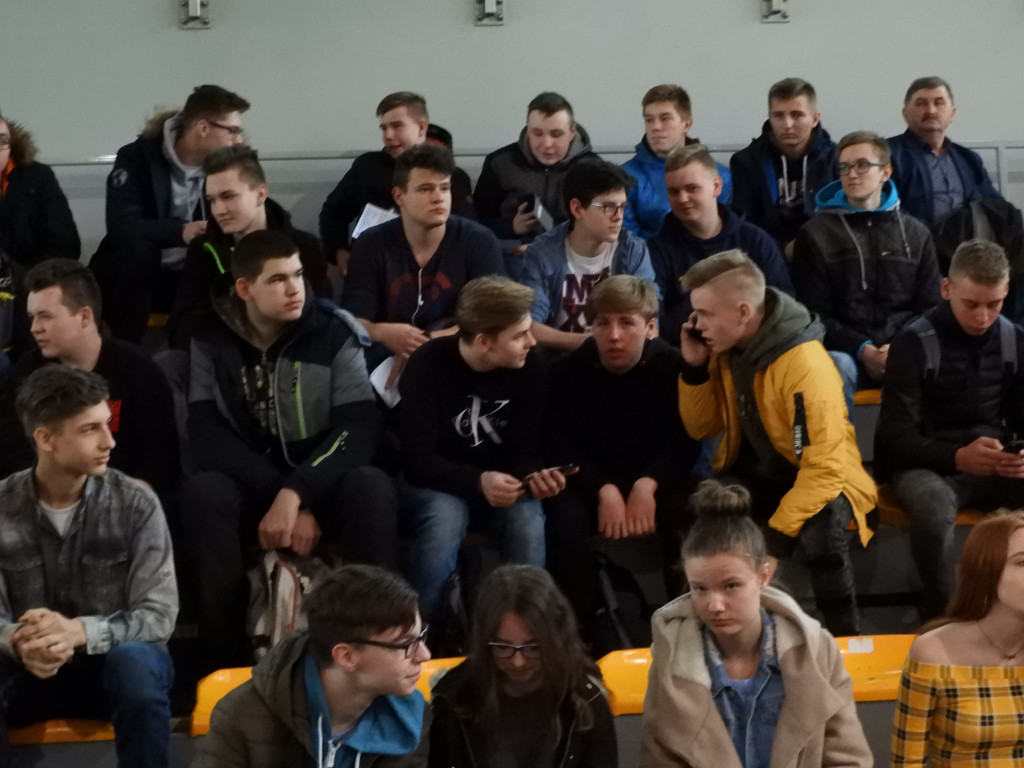 Targi na błysk. Młodzi wybierali swoją przyszłość
