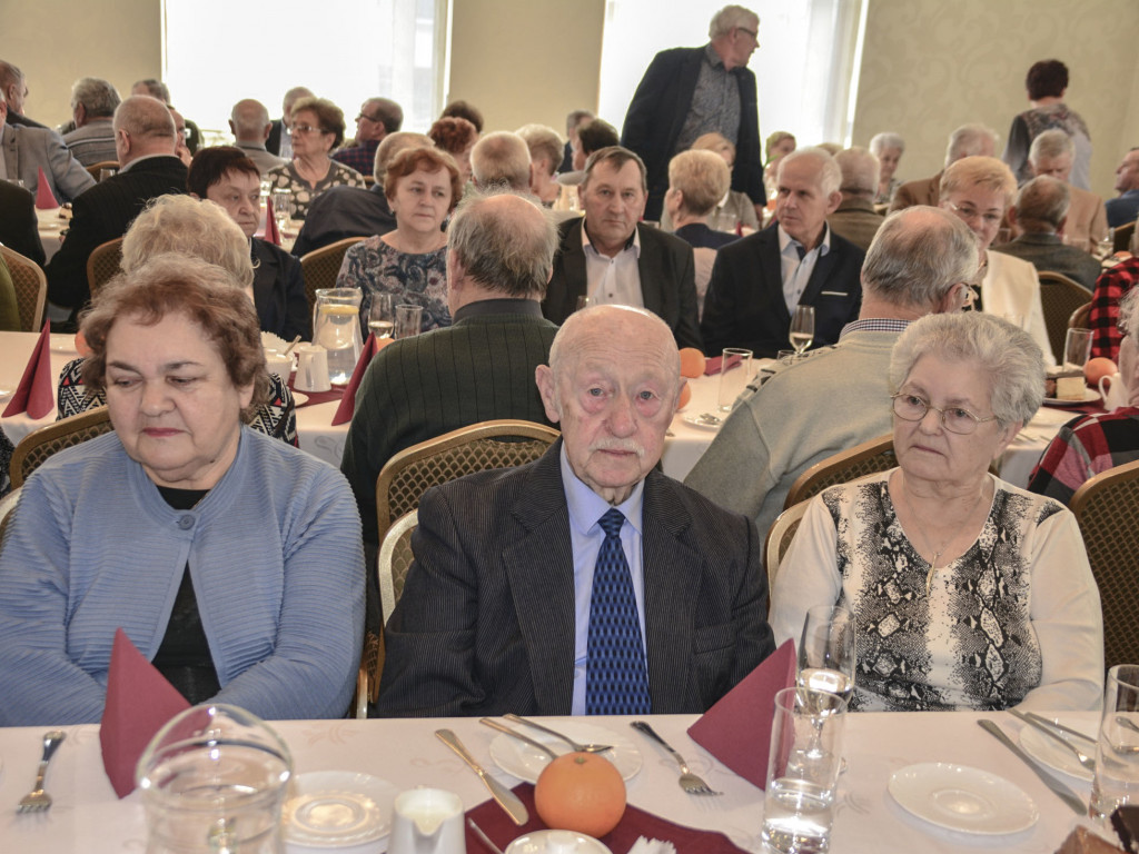 Spotkanie z okazji dnia inwalidy. Zawiązały się nowe znajomości (ZDJĘCIA)