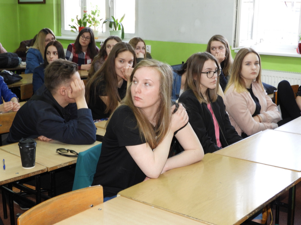 Pierwszy dzień strajku nauczycieli. W gminie niemal wszystkie szkoły stoją