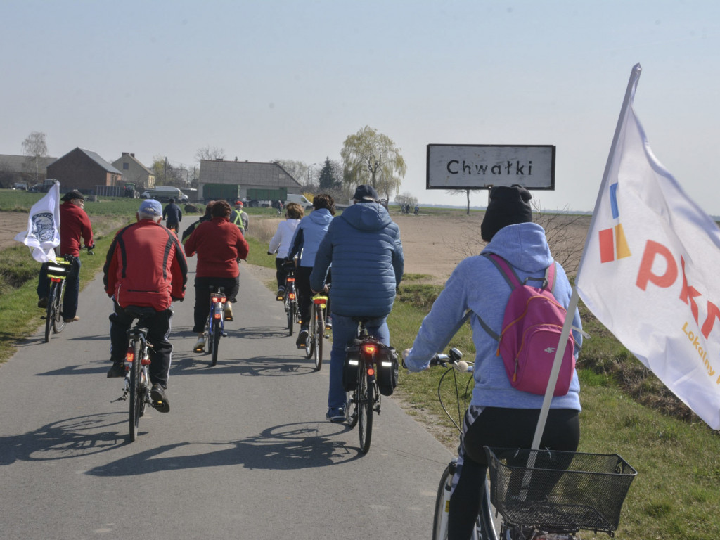 Rowerowa wyprawa z UTW (ZDJĘCIA)