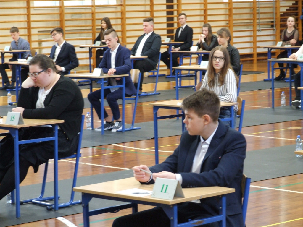 Rozpoczęły się egzaminy gimnazjalne (ZDJĘCIA)