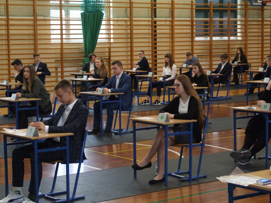 Rozpoczęły się egzaminy gimnazjalne (ZDJĘCIA)