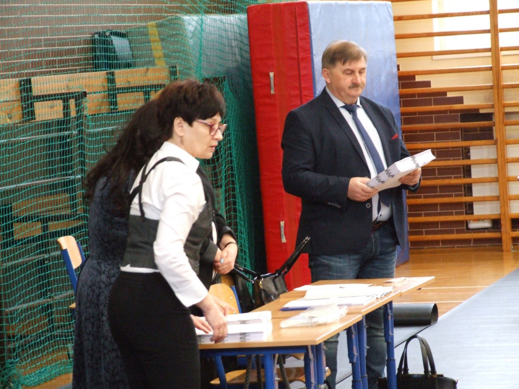 Rozpoczęły się egzaminy gimnazjalne (ZDJĘCIA)